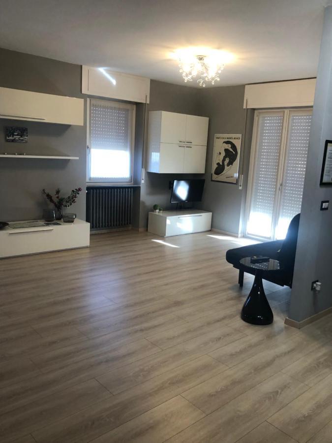 "La Bella Della Cappuccina" Casa Con Parcheggio Interno Gratuito Apartment Domodossola Exterior photo